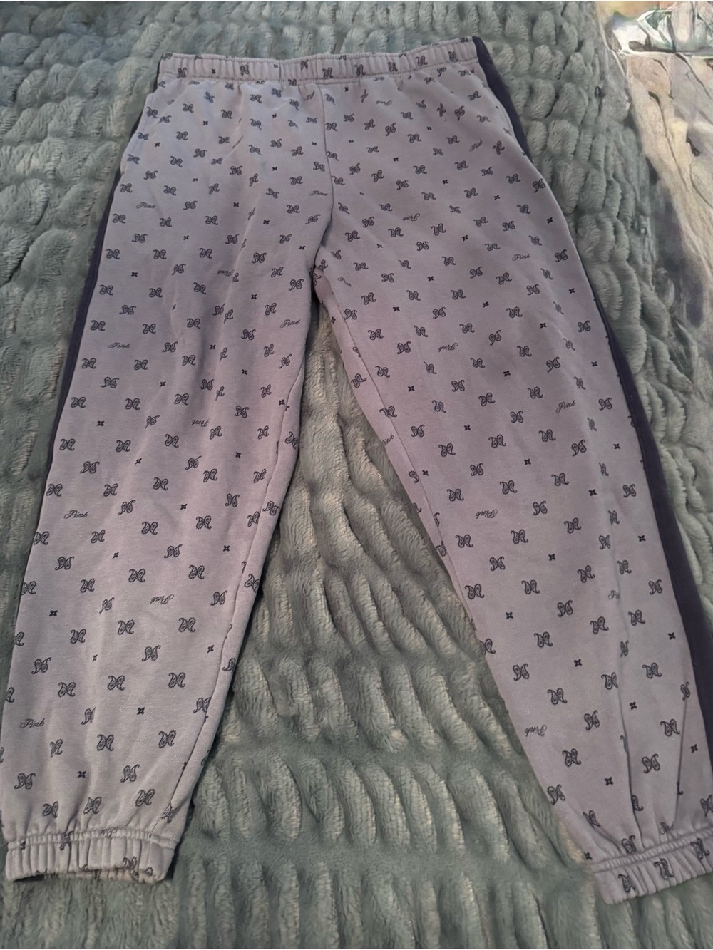 PINK Victoria's Secret. Light Heather Blue Printed Sweatpants